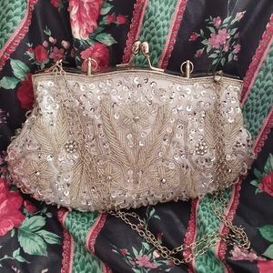 New never used Vintage silver beaded purse.
